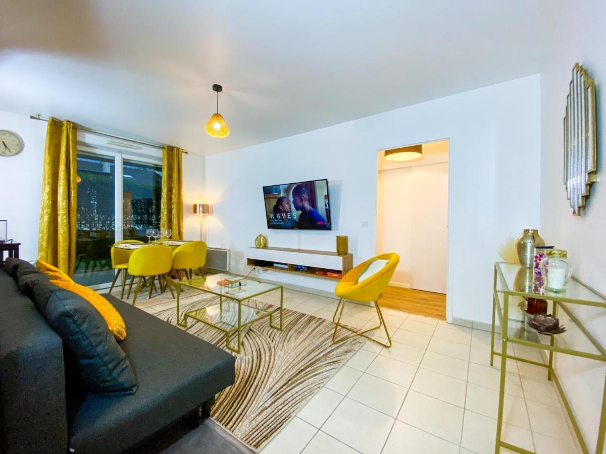 The Golden House * Parking * Garden Apartamento Corbeil-Essonnes Exterior foto